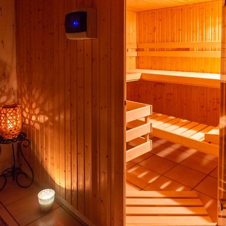 Chalet La Calougeotte, Jardin, Spa Et Sauna Prives ル・メニル エクステリア 写真
